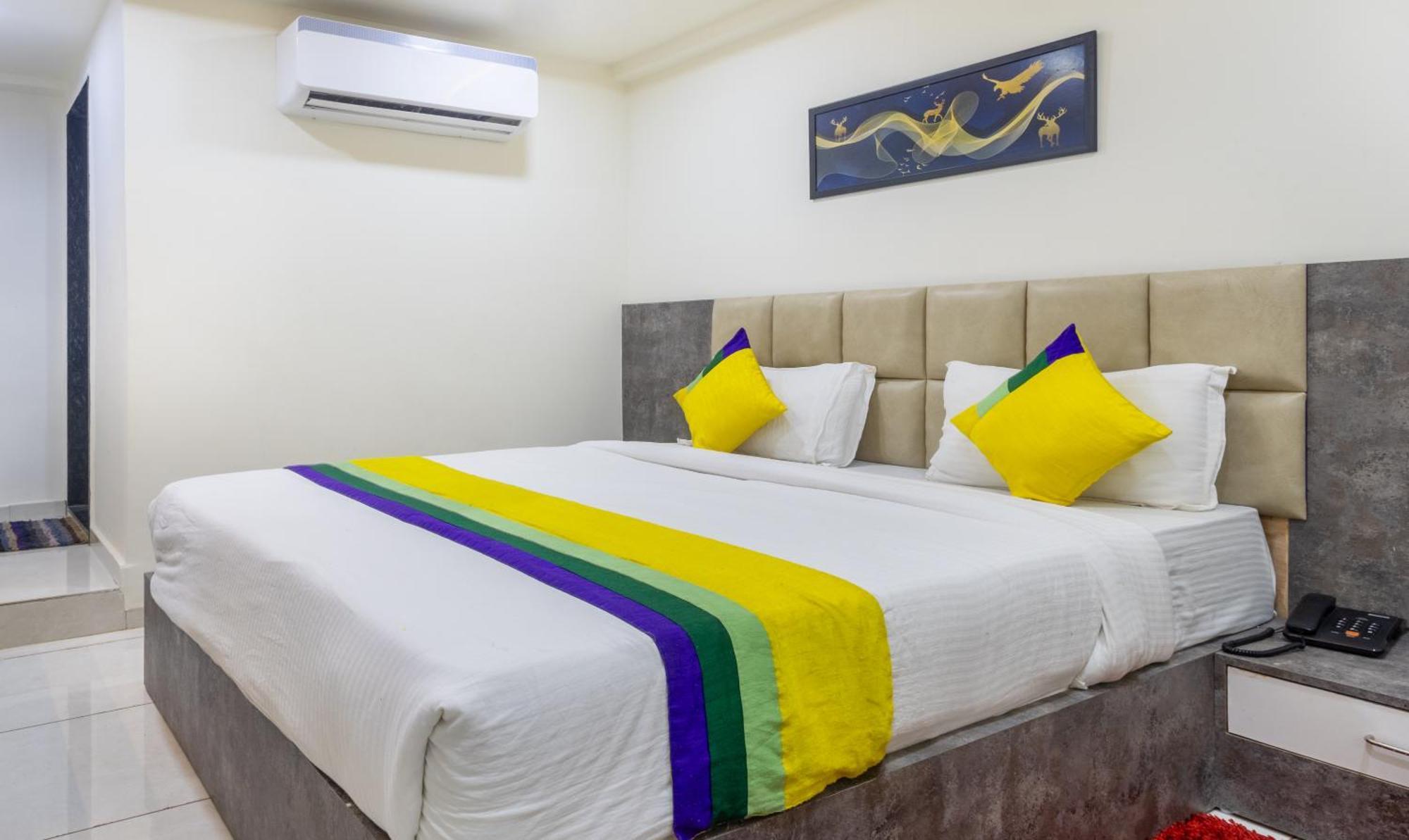 Itsy Hotels Signature, Nehru Nagar Αχμπανταμπάντ Εξωτερικό φωτογραφία