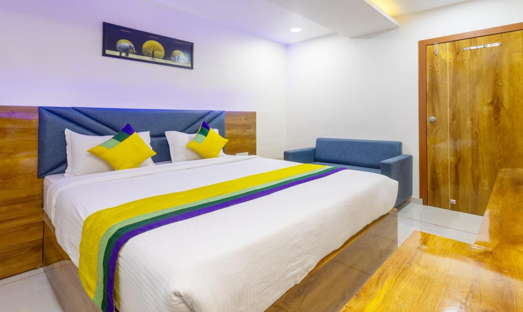 Itsy Hotels Signature, Nehru Nagar Αχμπανταμπάντ Εξωτερικό φωτογραφία
