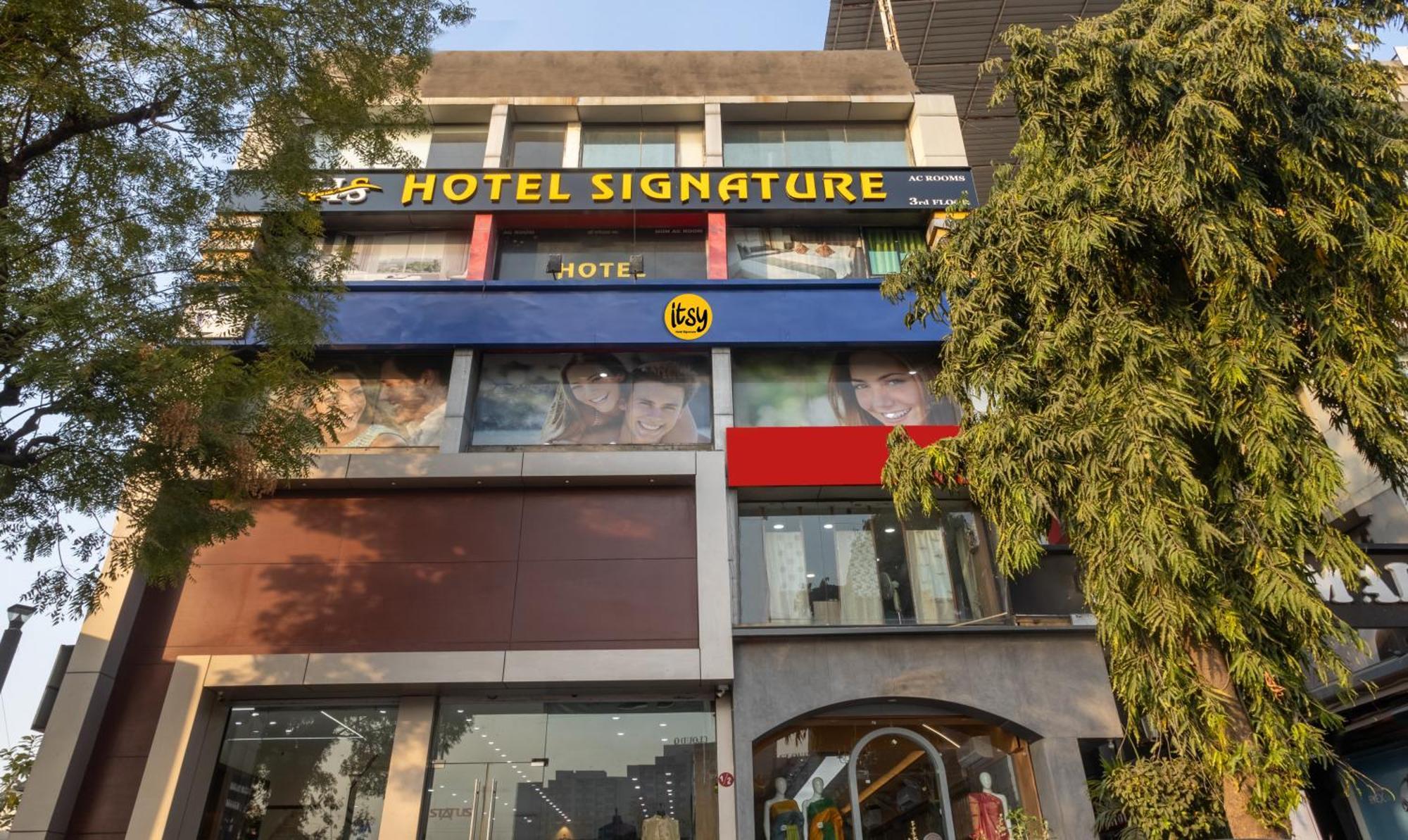 Itsy Hotels Signature, Nehru Nagar Αχμπανταμπάντ Εξωτερικό φωτογραφία