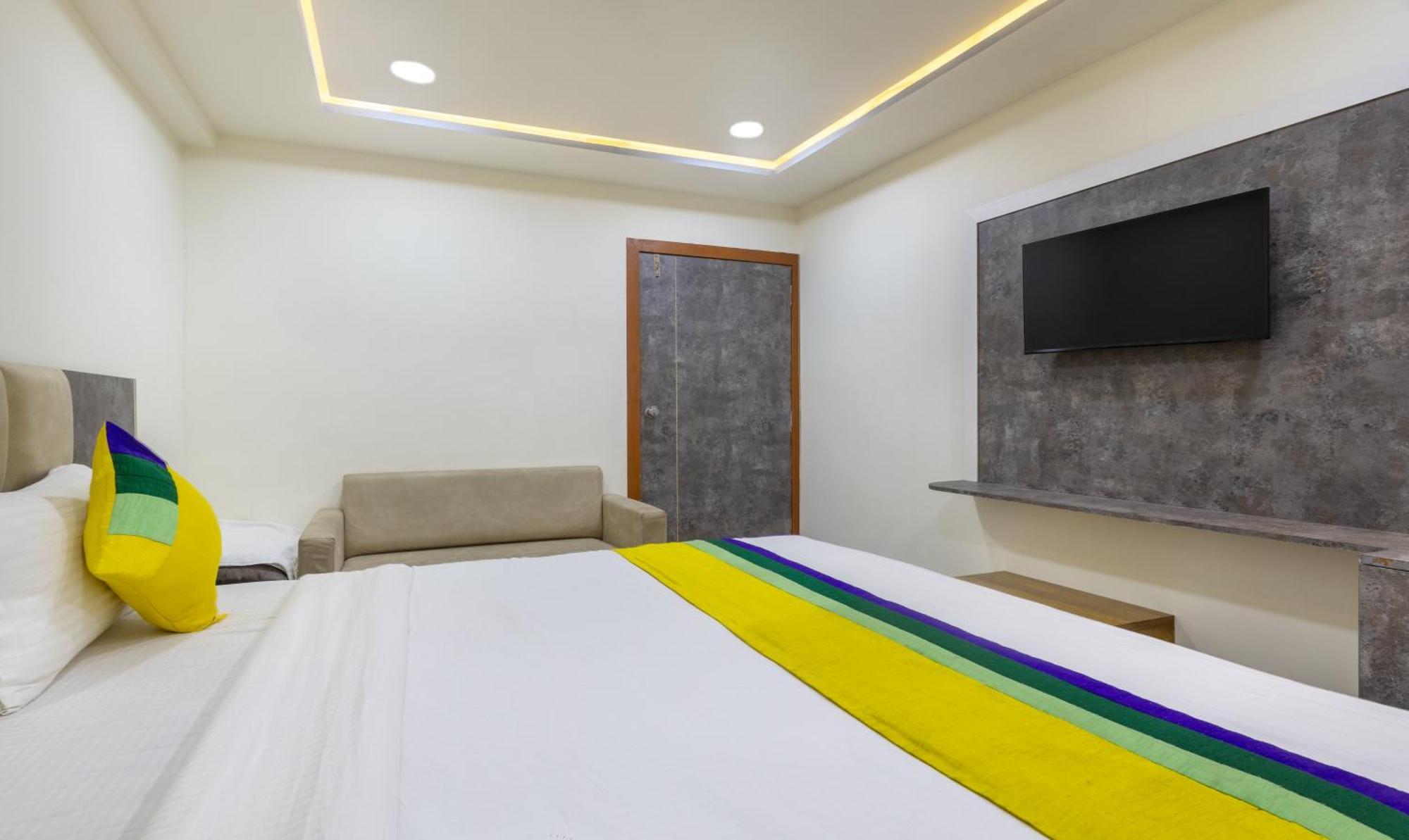 Itsy Hotels Signature, Nehru Nagar Αχμπανταμπάντ Εξωτερικό φωτογραφία